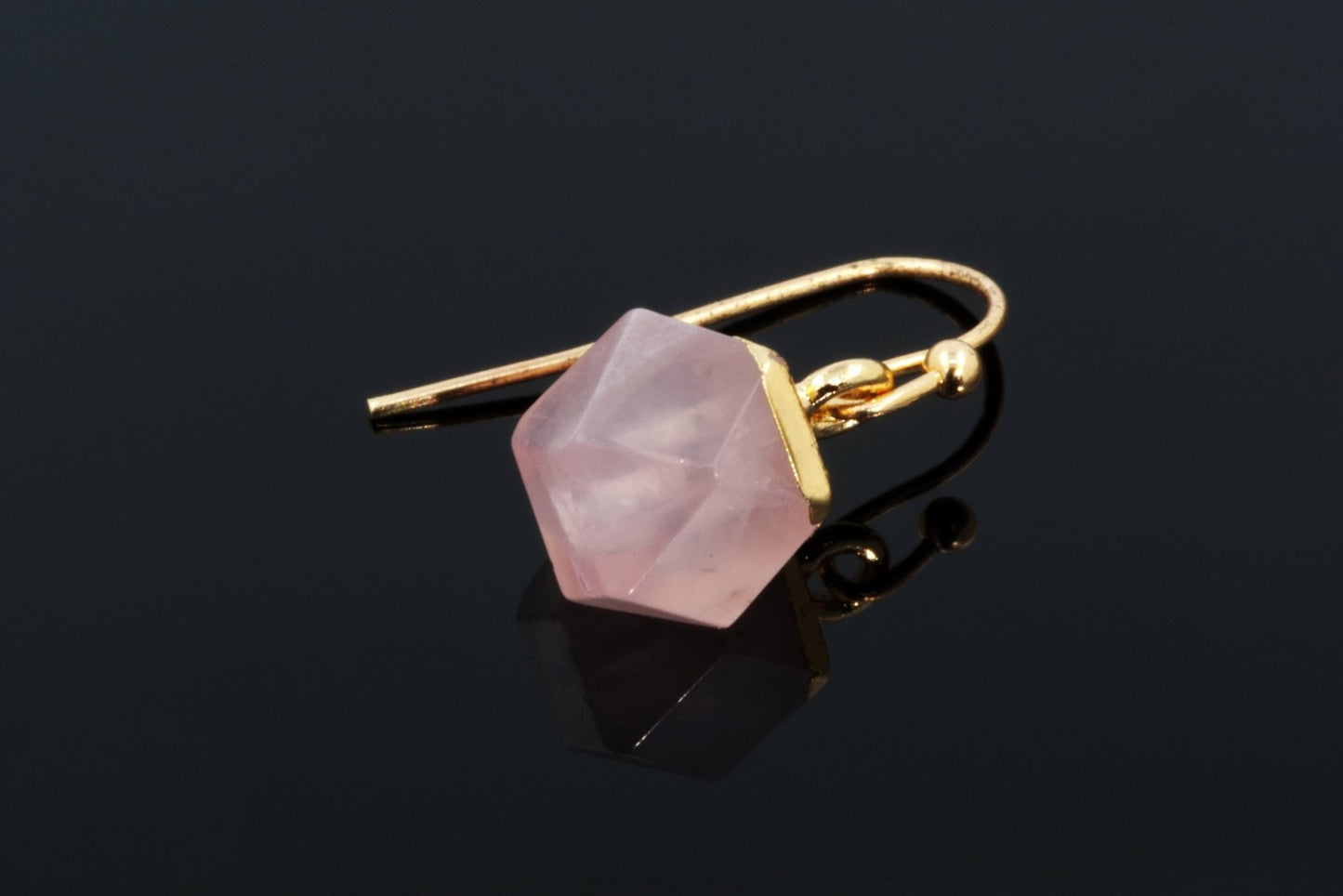 Anting-anting Kuarsa Rose Quartz - Kuburan
