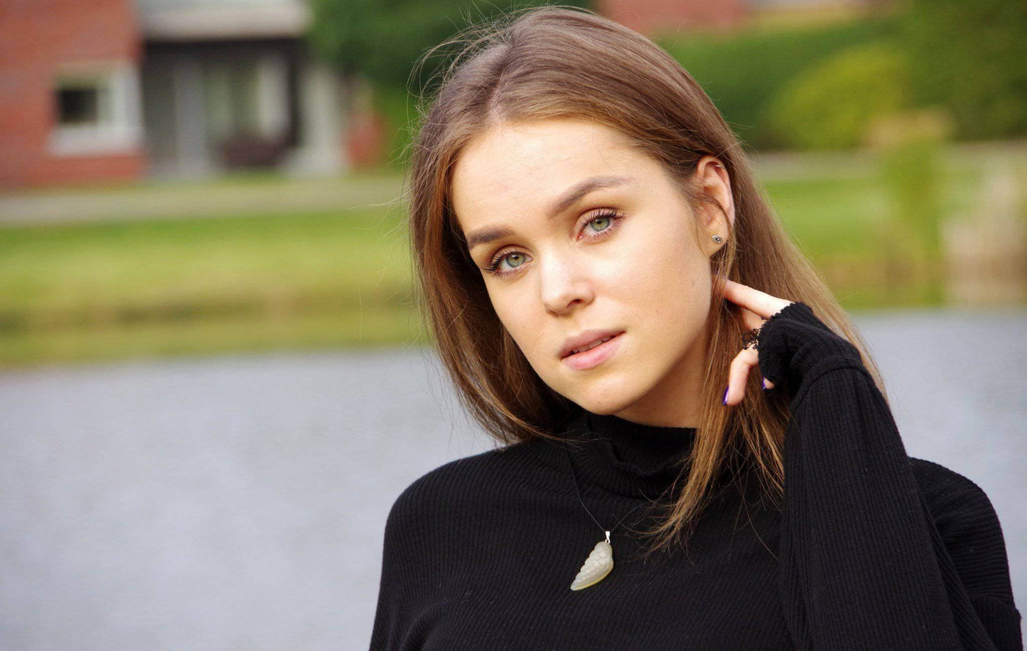 Agate pendant – Wing