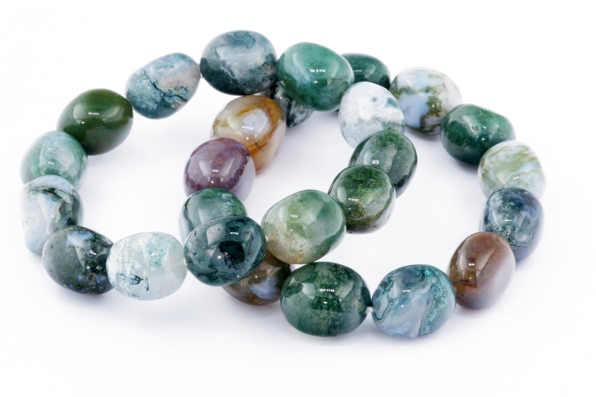 Moss agate bracelet – Gem featuring polished natural crystals in shades of green, white, and brown, arranged as smooth rounded beads for crystal jewellery and healing energy.