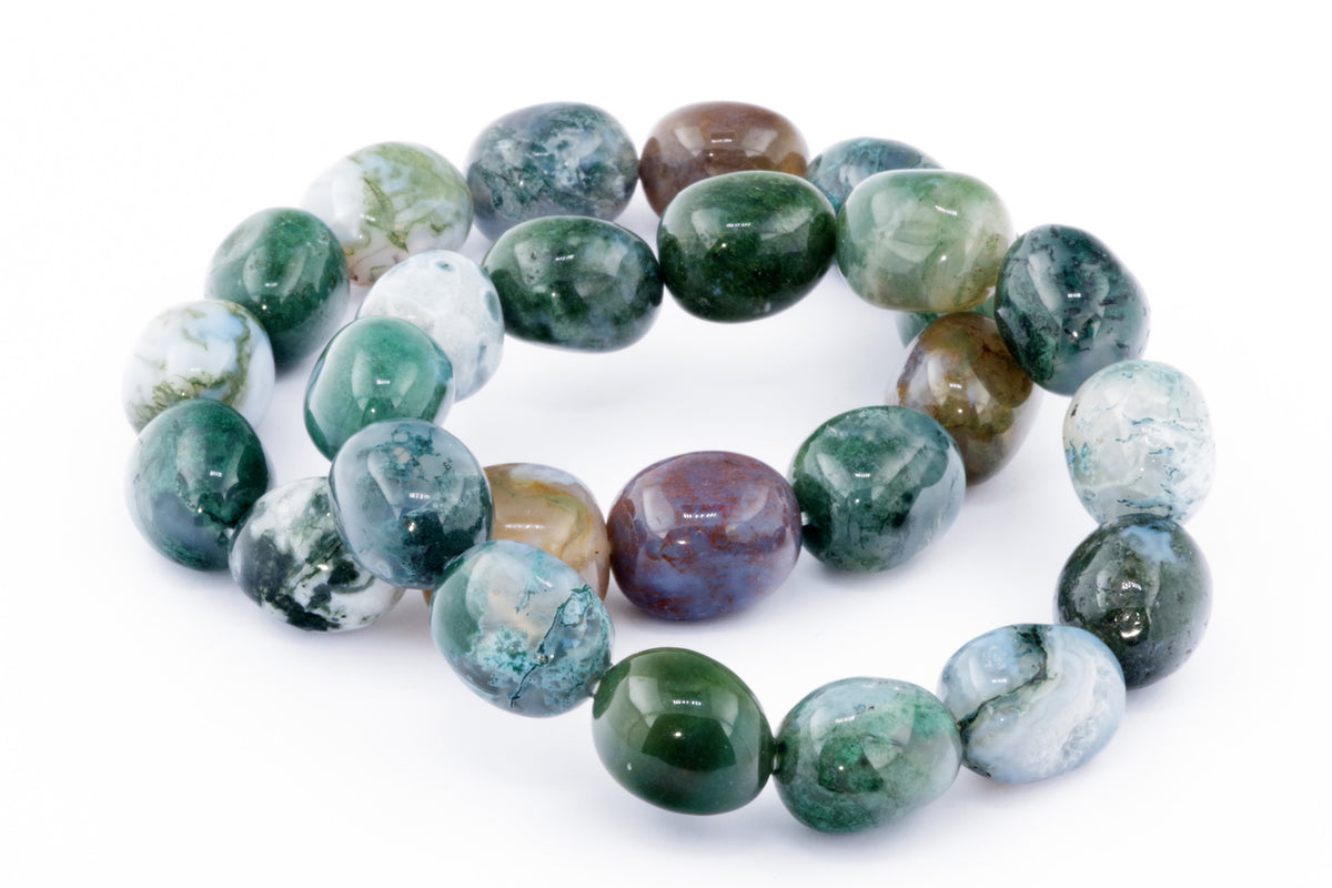 Moss agate bracelet – Gem featuring polished natural crystals in green, brown, and white hues, perfect as a crystal bracelet for healing and grounding energy.
