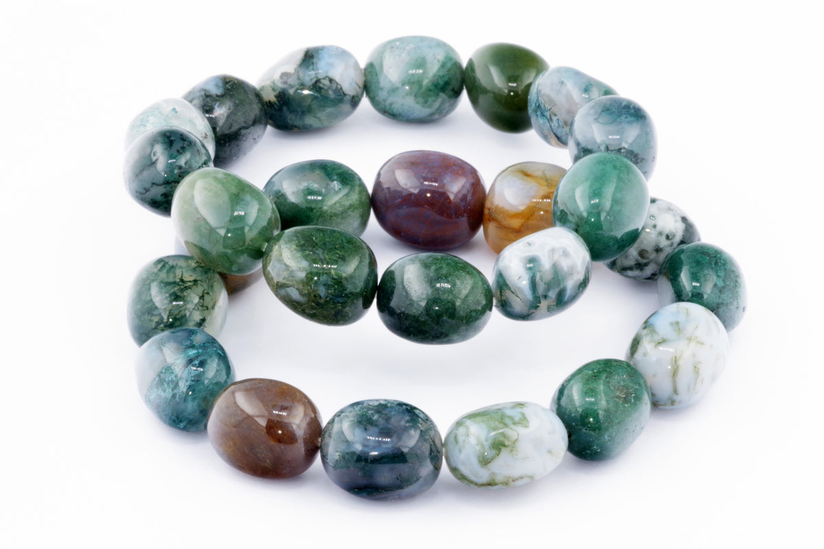 Moss agate bracelet – Gem featuring polished natural crystals in shades of green, white, and brown, arranged in a smooth, rounded bead design for crystal jewellery lovers.