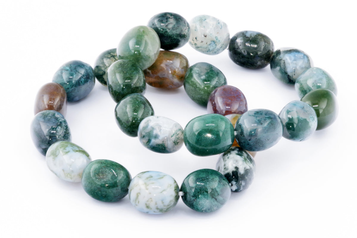 Moss agate bracelet – Gem featuring polished natural crystals in various green, white, and brown tones, ideal for crystal jewellery lovers seeking healing crystals and gemstone accessories.