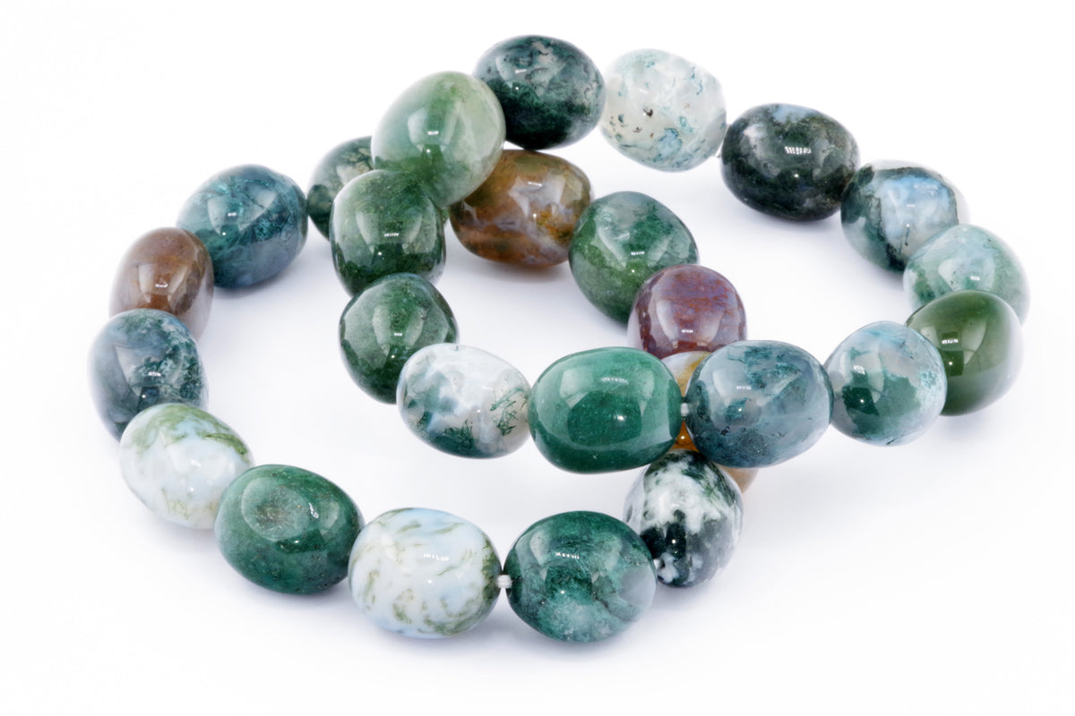 Moss agate bracelet – Gem featuring polished natural crystals in varied shades of green, white, and brown, ideal for crystal jewellery lovers and healing crystal enthusiasts.