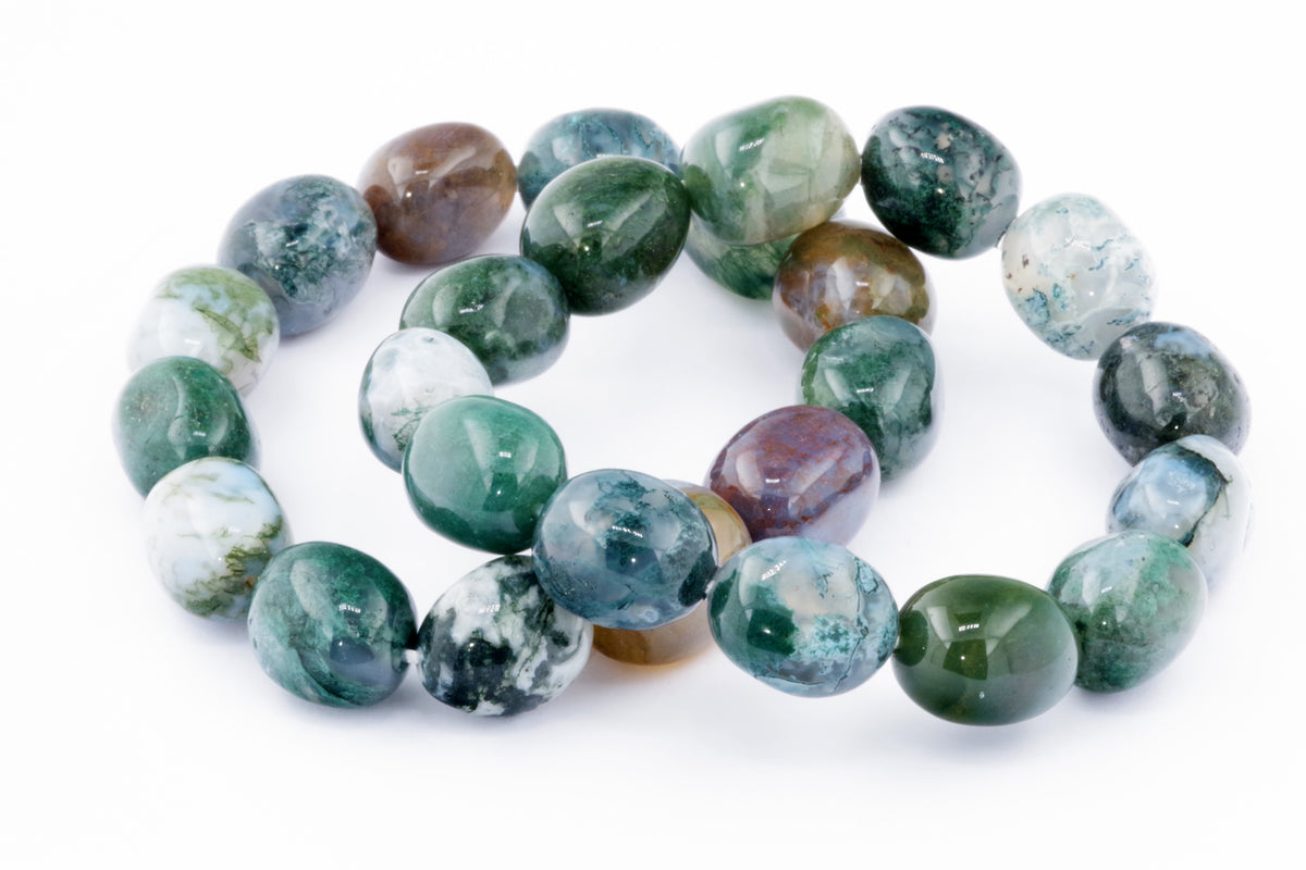 Moss agate bracelet – Gem featuring polished natural crystals in various shades of green, white, and brown, perfect as a healing crystal jewellery piece for grounding and balance.