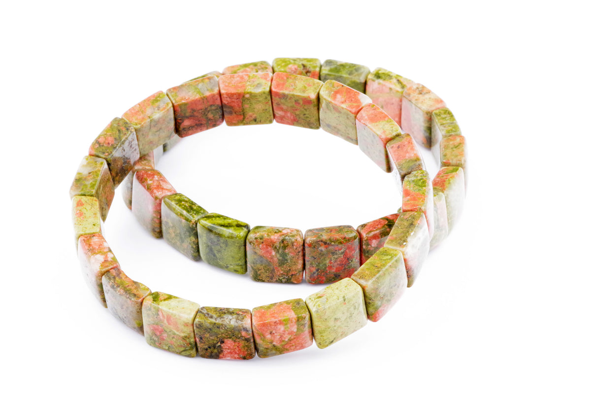Unakite bracelet – Square made of natural polished crystals with green and pink hues, designed as a stylish crystal bracelet for healing and energy balancing.