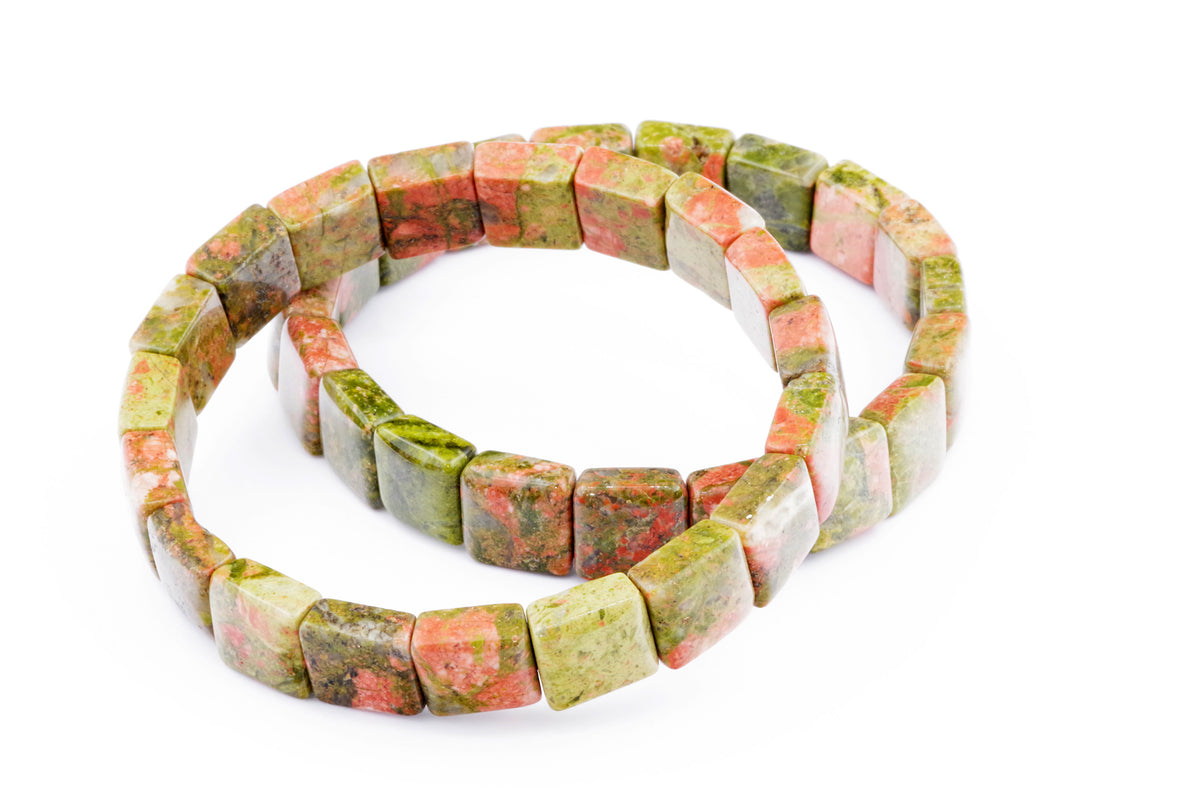 Unakite bracelet – Square featuring polished natural crystals in shades of green and pink, perfect for crystal jewellery lovers seeking healing stones and unique gemstones.