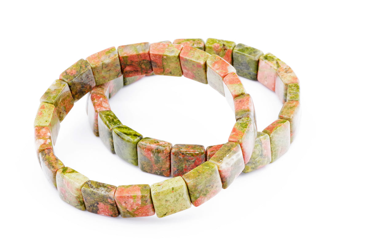 Unakite bracelet – Square featuring polished natural gemstone beads in shades of green and pink, designed for crystal jewelry and healing purposes.