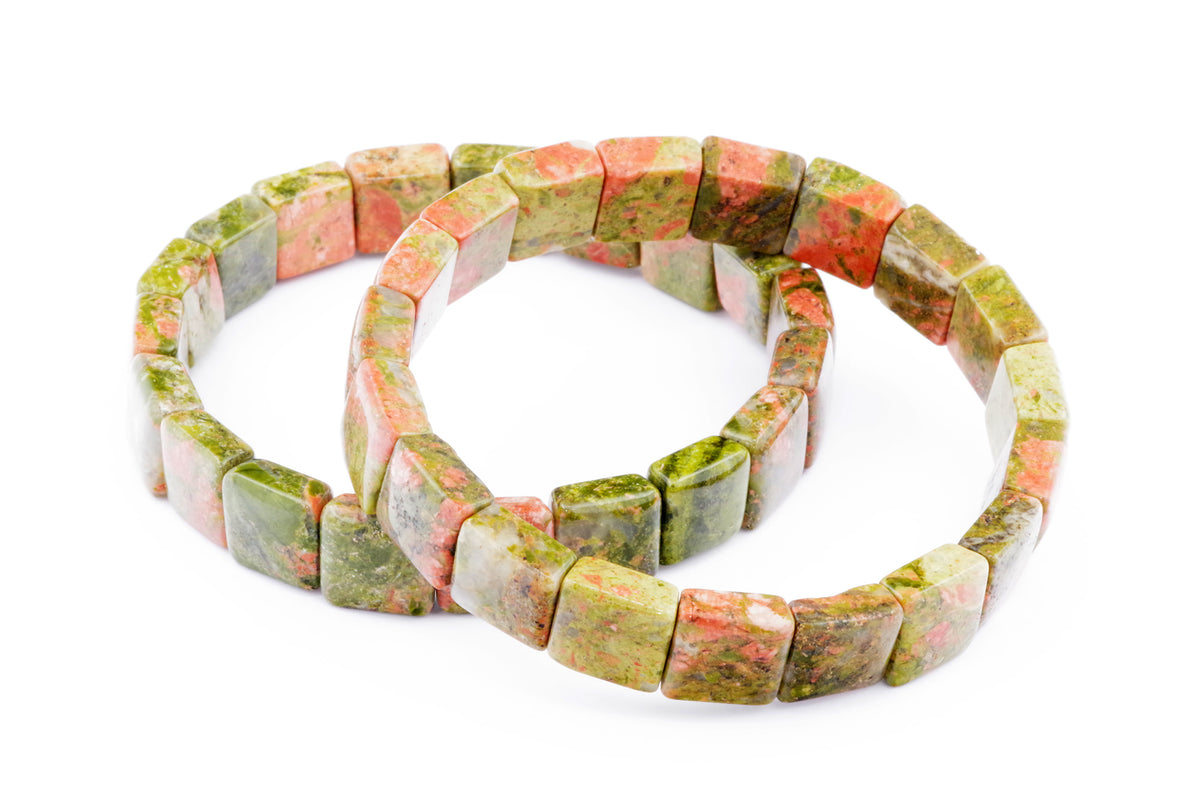 Unakite bracelet – Square featuring polished green and pink natural crystal gemstones arranged in square beads, ideal for crystal jewellery and healing crystal collections.