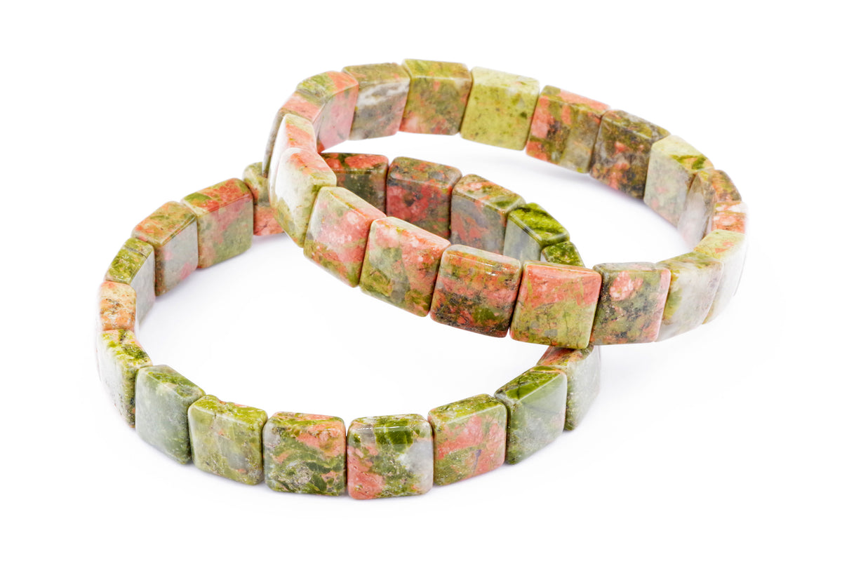 Two Unakite bracelet – Square pieces made of polished natural crystal gemstones in green and pink hues, arranged on a white background for crystal jewellery lovers.