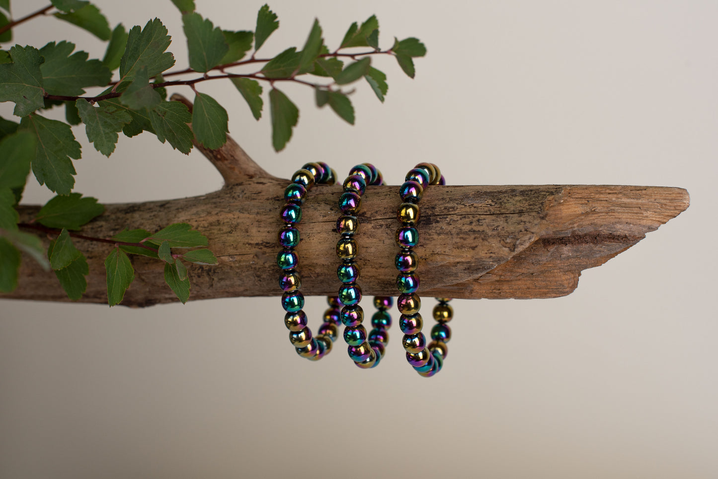 Rainbow hematite bracelet – 8mm - www.Crystals.eu