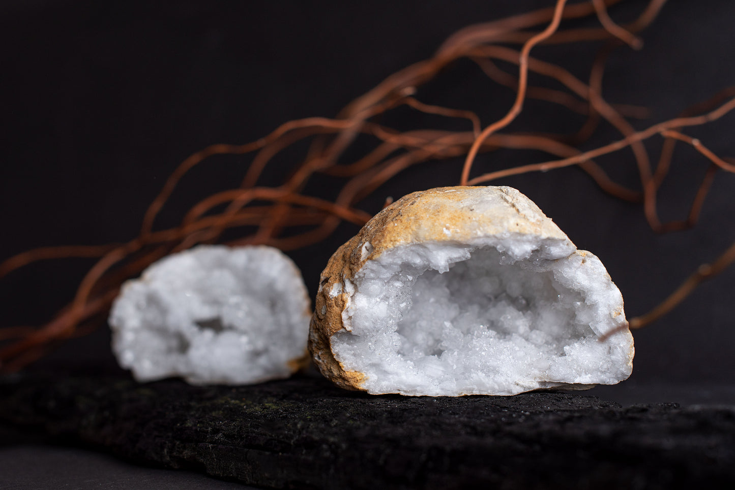 Crystal Geode pair – 12 -15 open - www.Crystals.eu