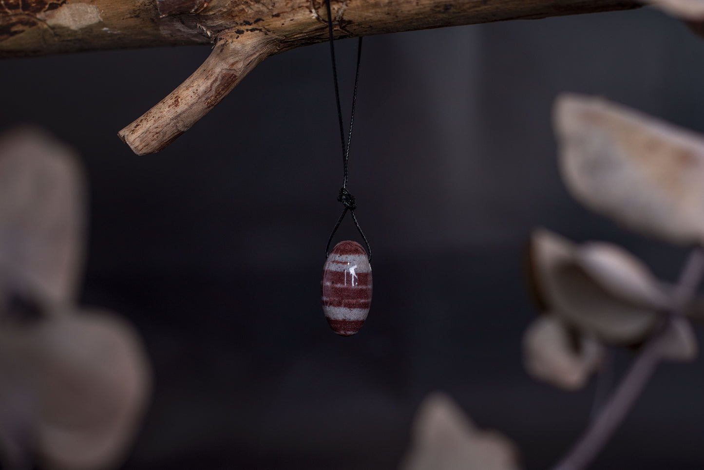 Shiva lingam pendantd - www.Crystals.eu