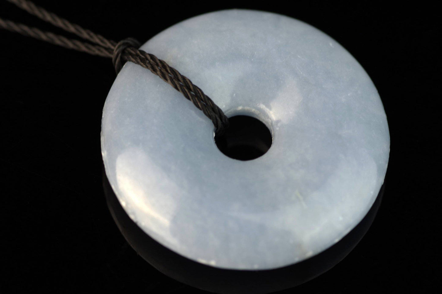 Angelite pendant – Donut 30mm