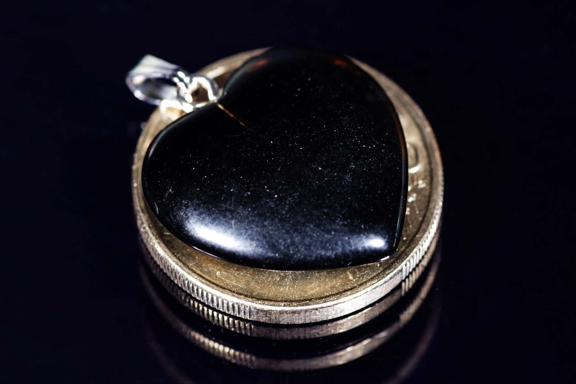 Black onyx pendant – Heart