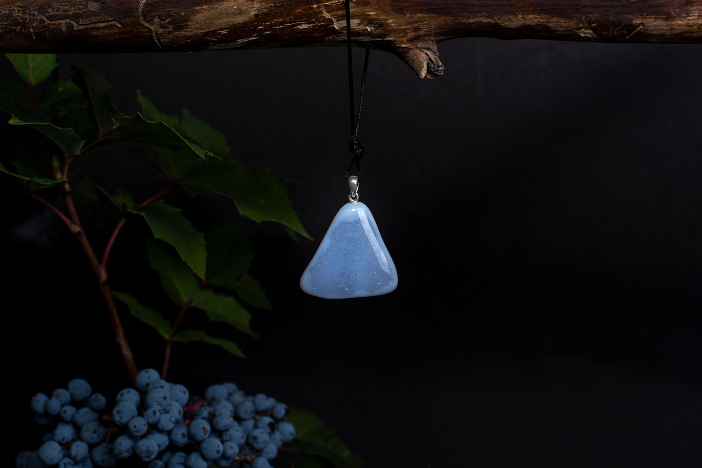 Chalcedony – 925 silver - www.Crystals.eu