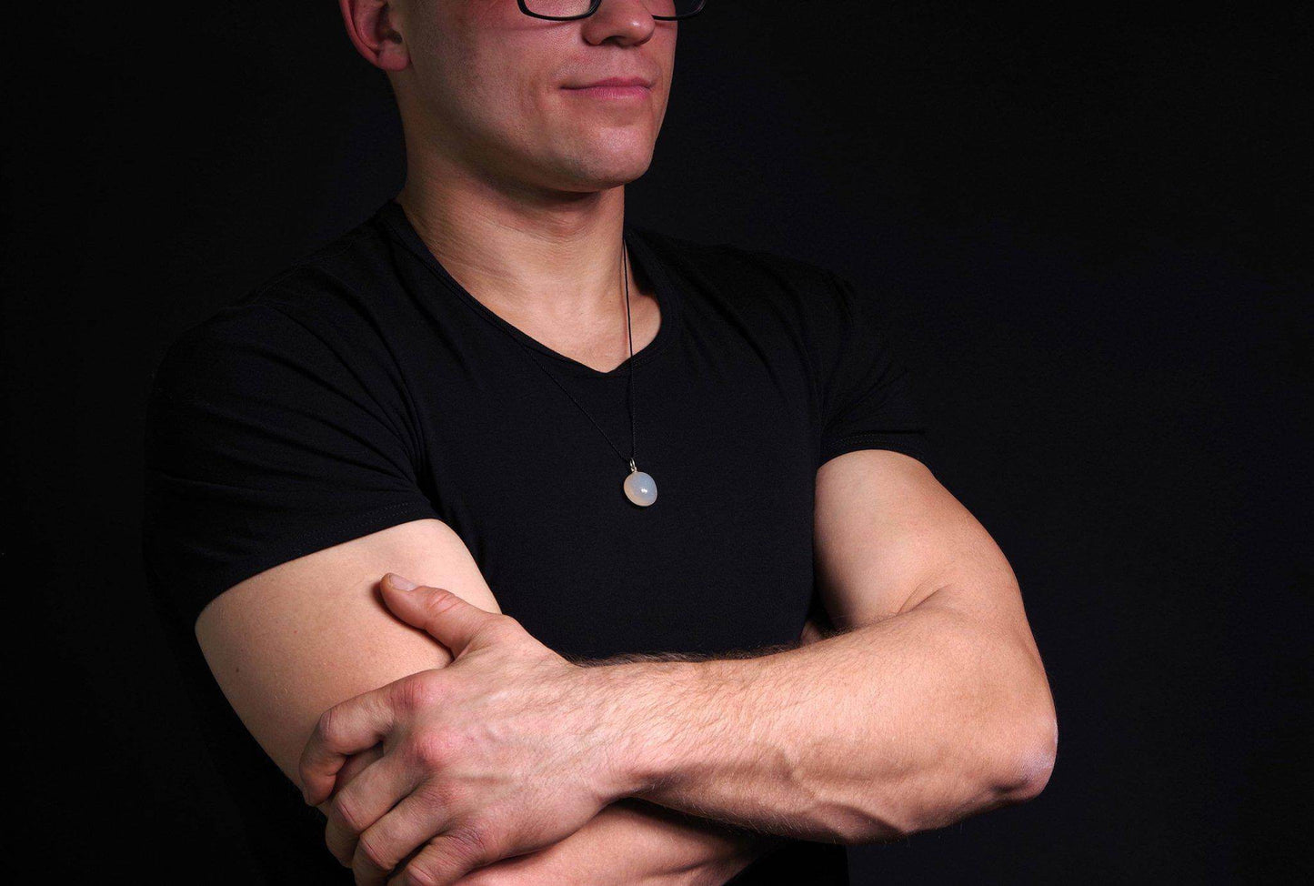 Chalcedony pendant – Pebble