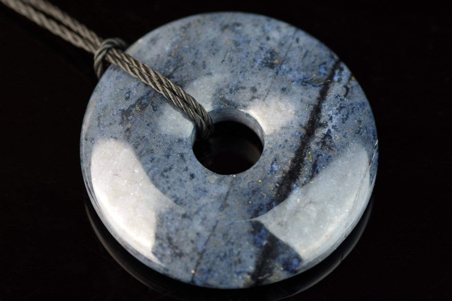 Dumortierite pendant – Donut 30mm