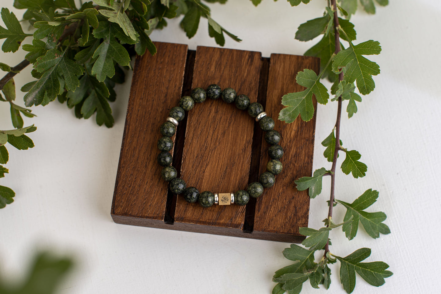 Epidote bracelet – 925 silver - 8mm - www.Crystals.eu