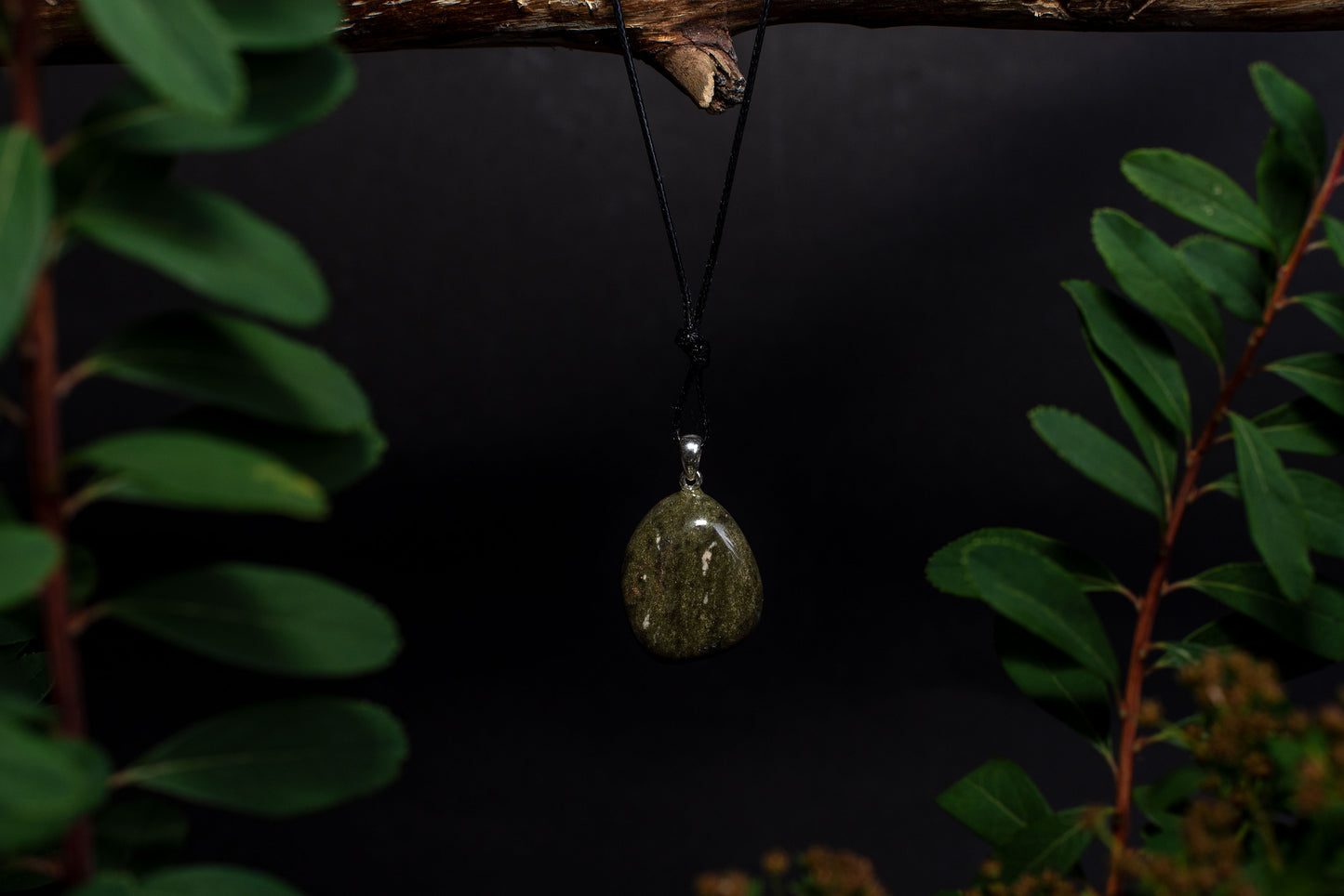 Epidote – 925 silver - www.Crystals.eu