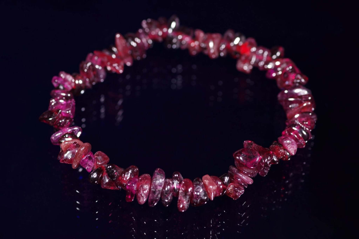 Garnet bracelet – Chips