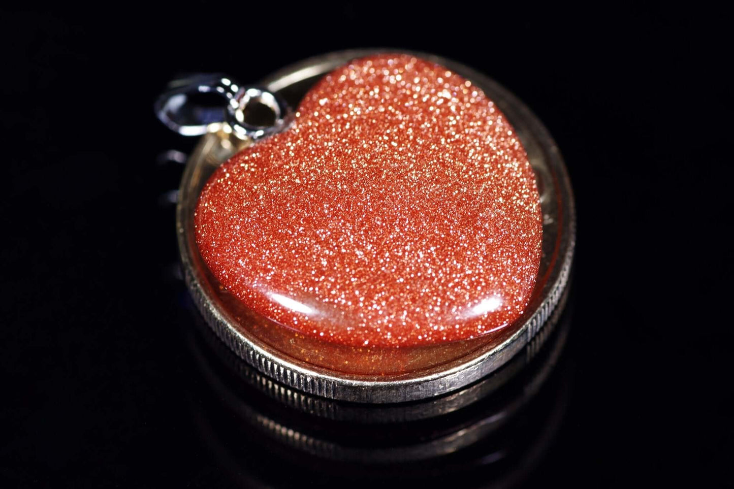 Goldstone pendant – Heart