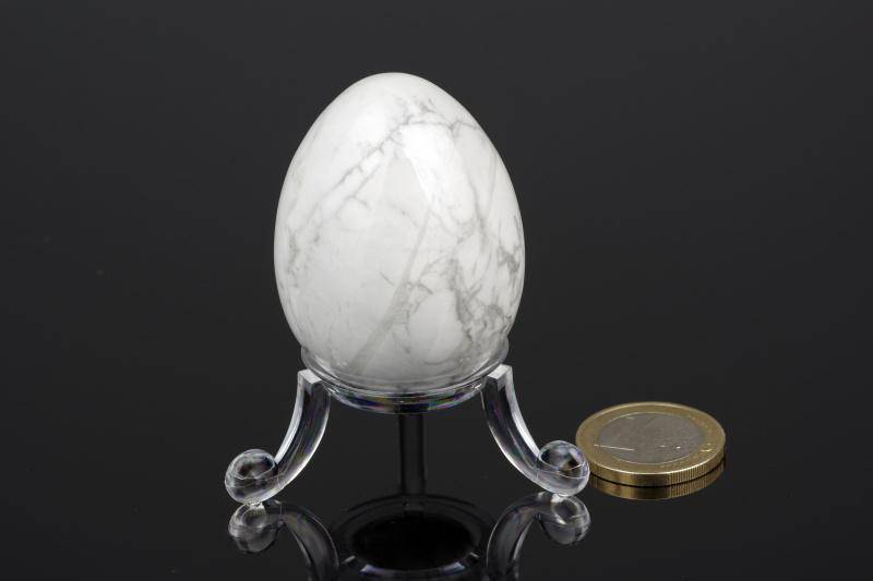 Howlite egg – 50mm