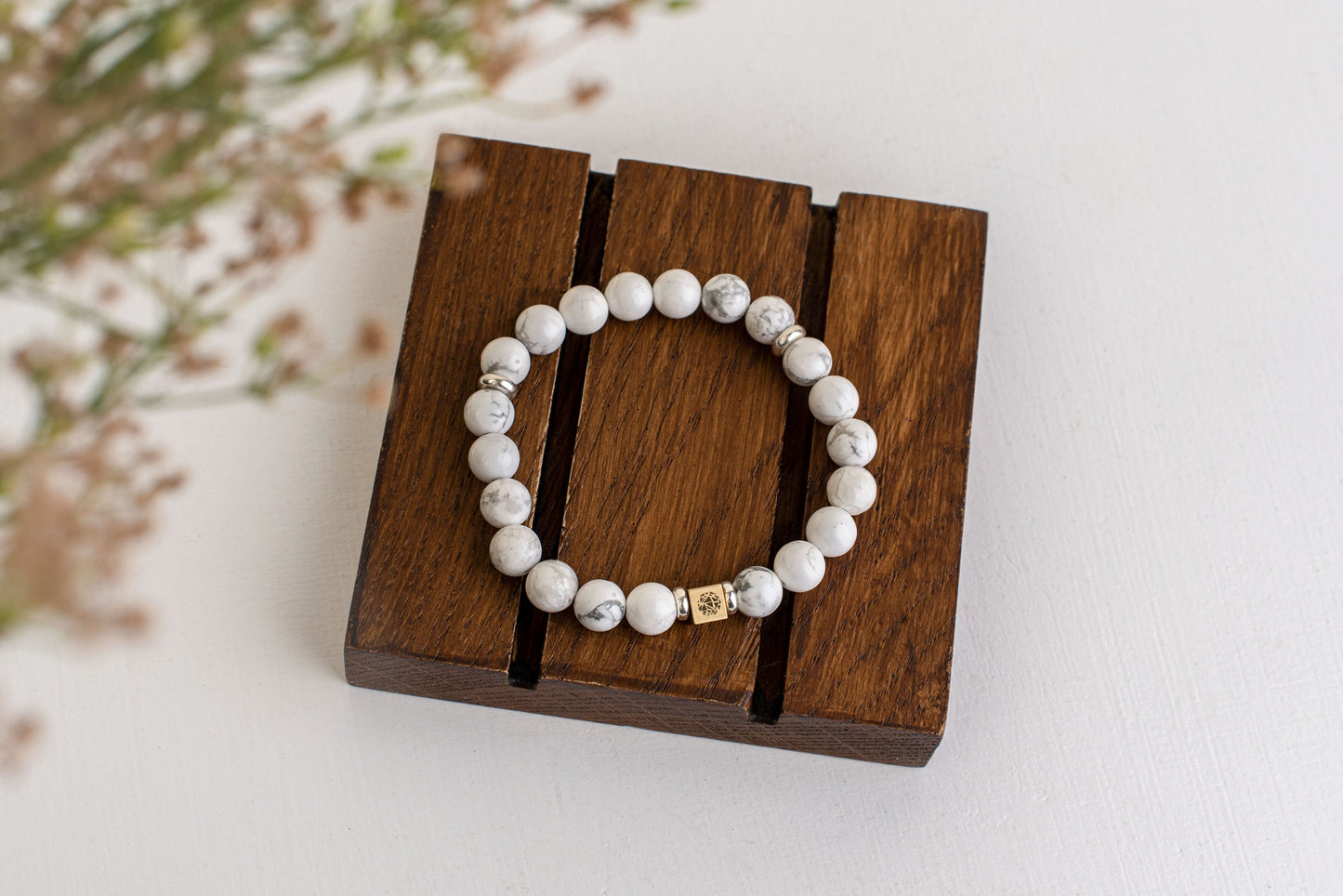 Howlite bracelet – 925 silver - 8mm - www.Crystals.eu