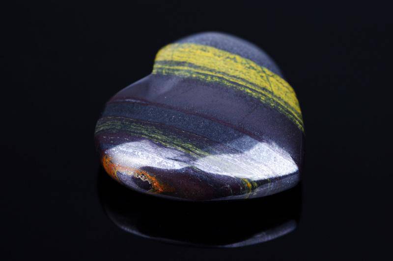 Iron tiger eye – Heart