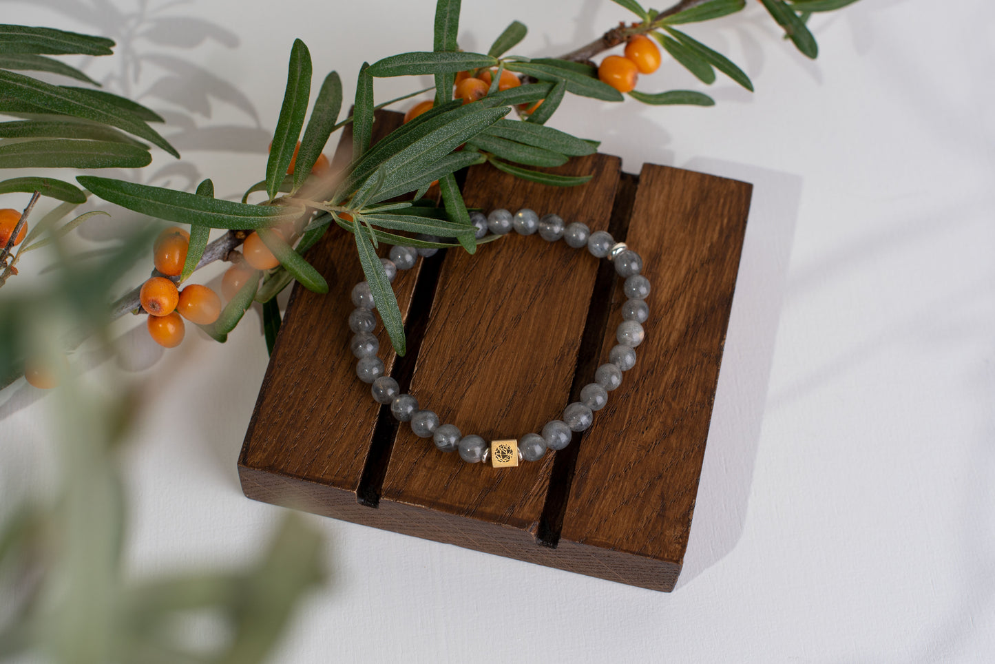 Labradorite bracelet – 925 silver - 6mm - www.Crystals.eu