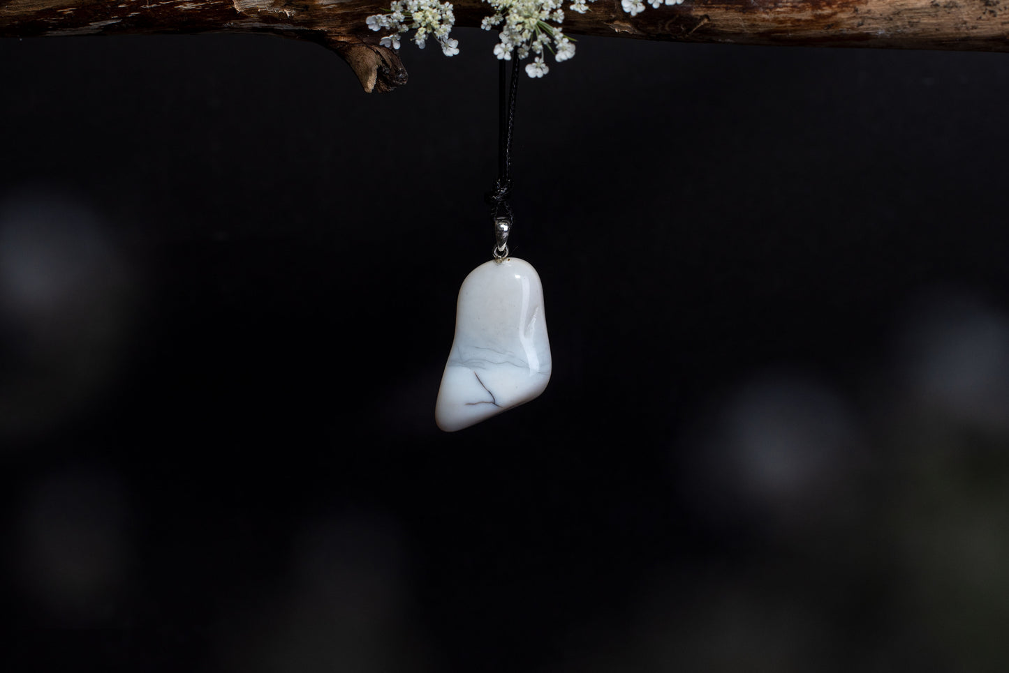 Milk opal – 925 silver - www.Crystals.eu