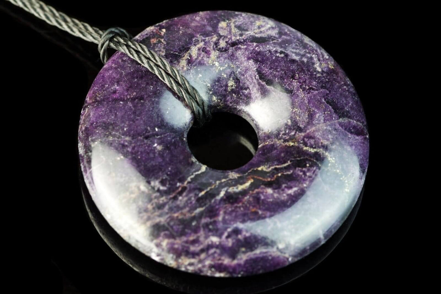 Purple fluorite pendant – Donut 30mm