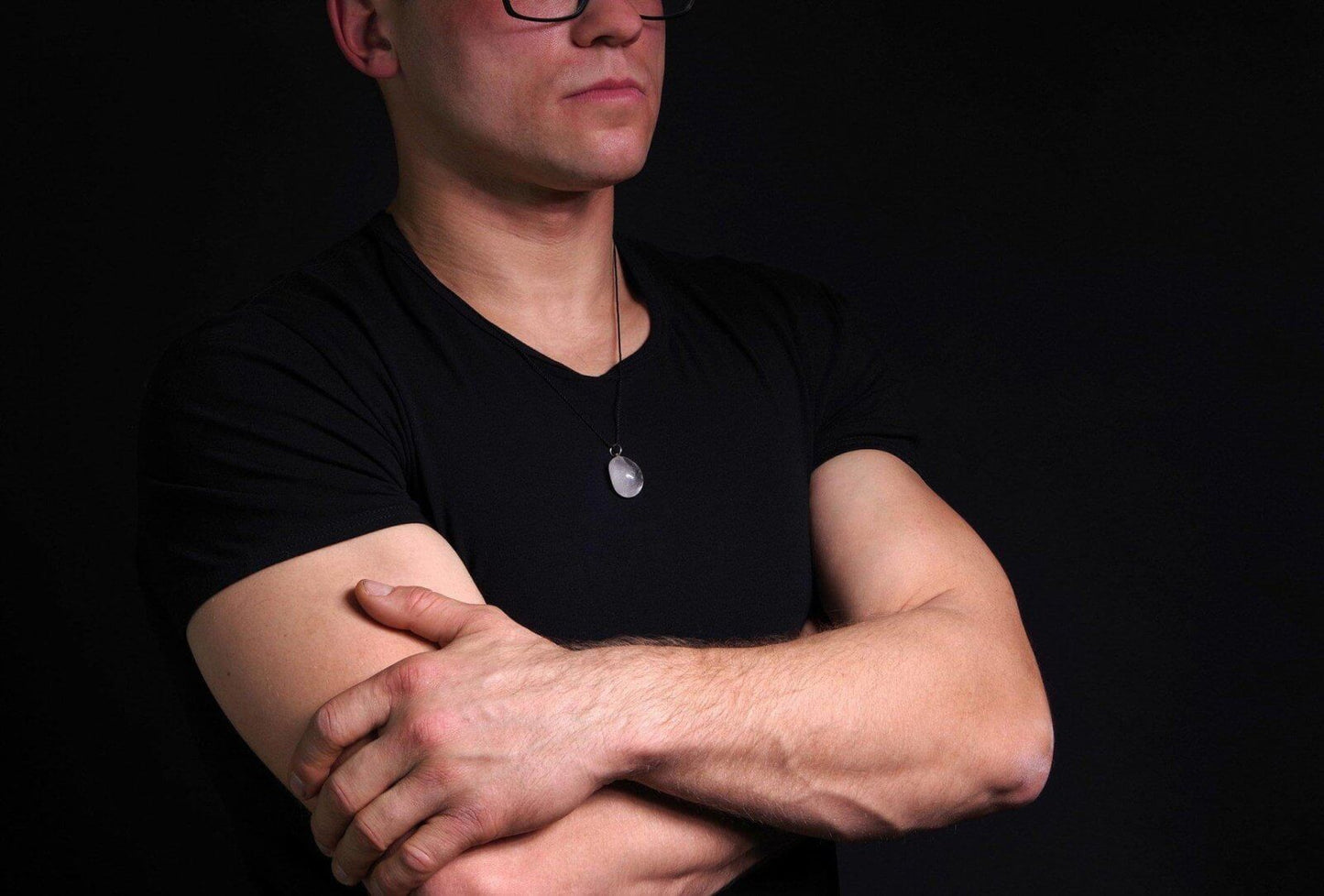 Quartz pendant – Pebble