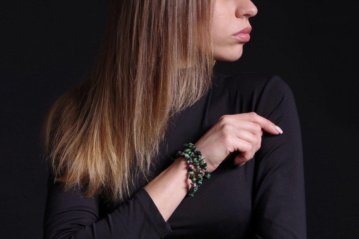 Ruby with zoisite bracelet – Chips