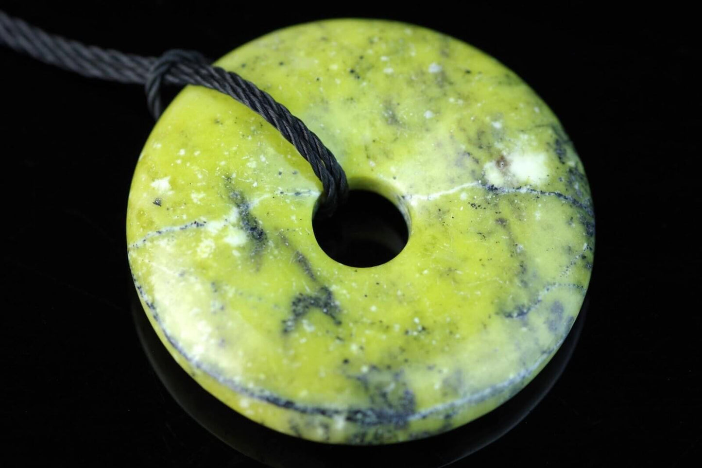 Serpentine pendant – Donut 30mm