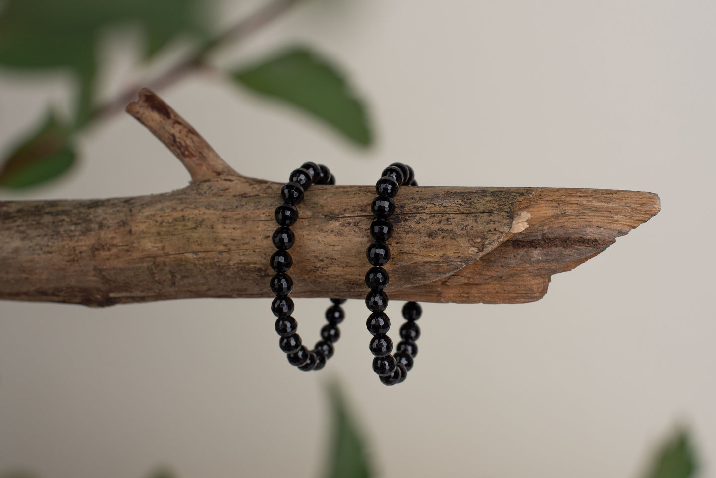 Shungite bracelet – Faceted 8mm - www.Crystals.eu