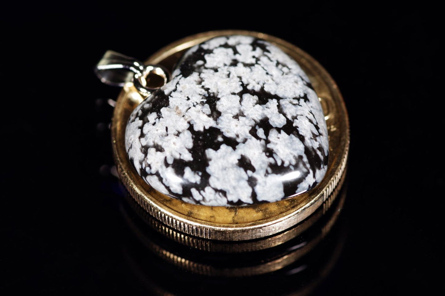 Snowflake obsidian pendant – Heart