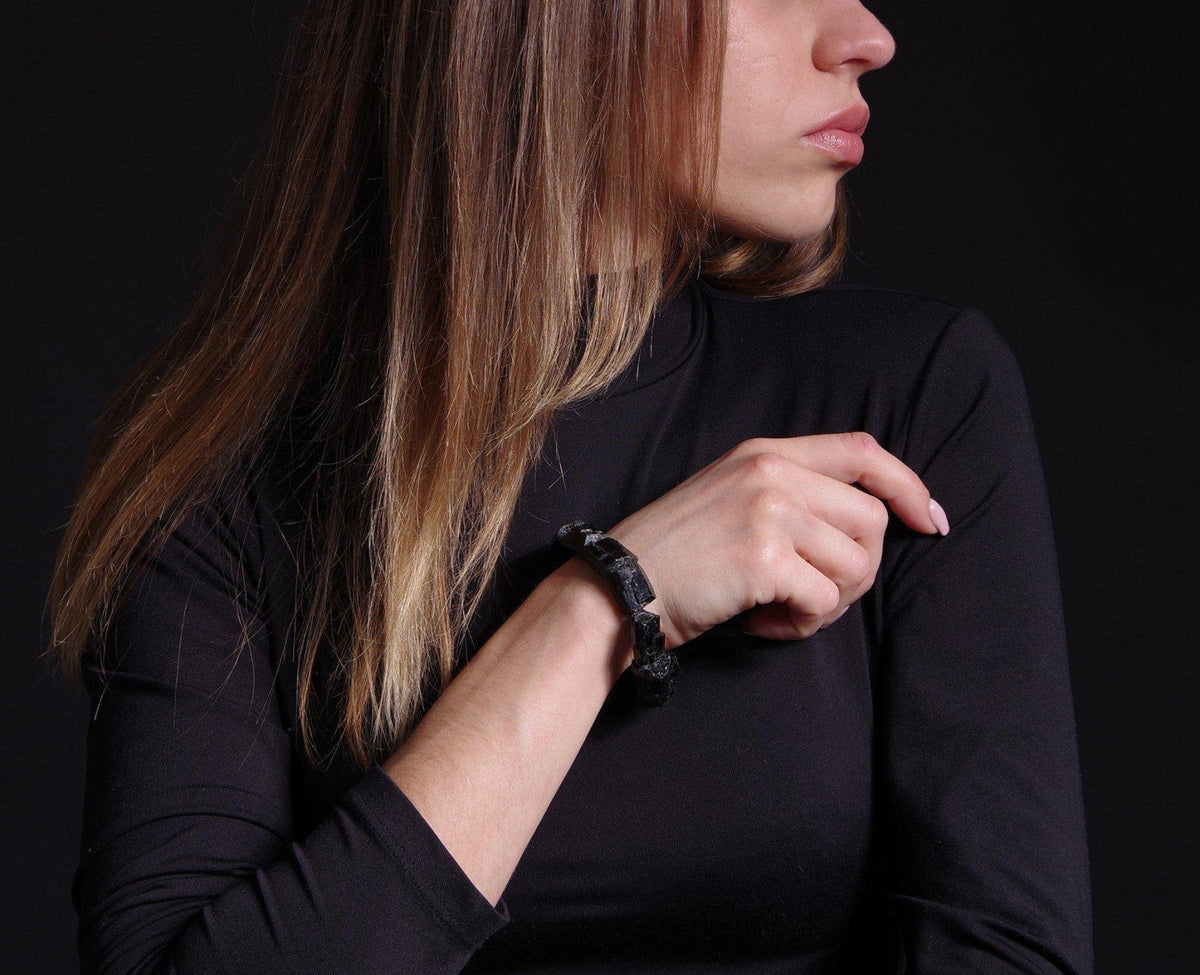 Tourmaline schorl bracelet – Raw