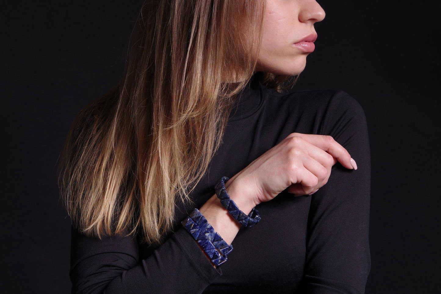 Sodalite bracelet – Triangle - www.Crystals.eu