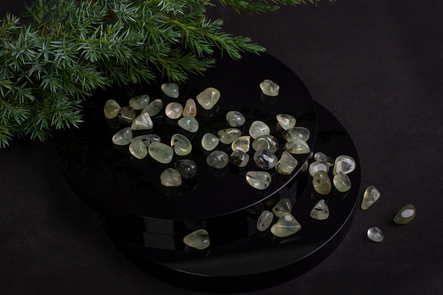 Prehnite – XS - www.Crystals.eu