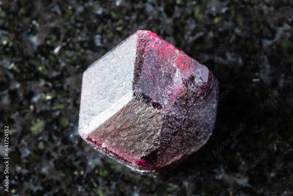 Almandine: Physical & Optical Characteristics