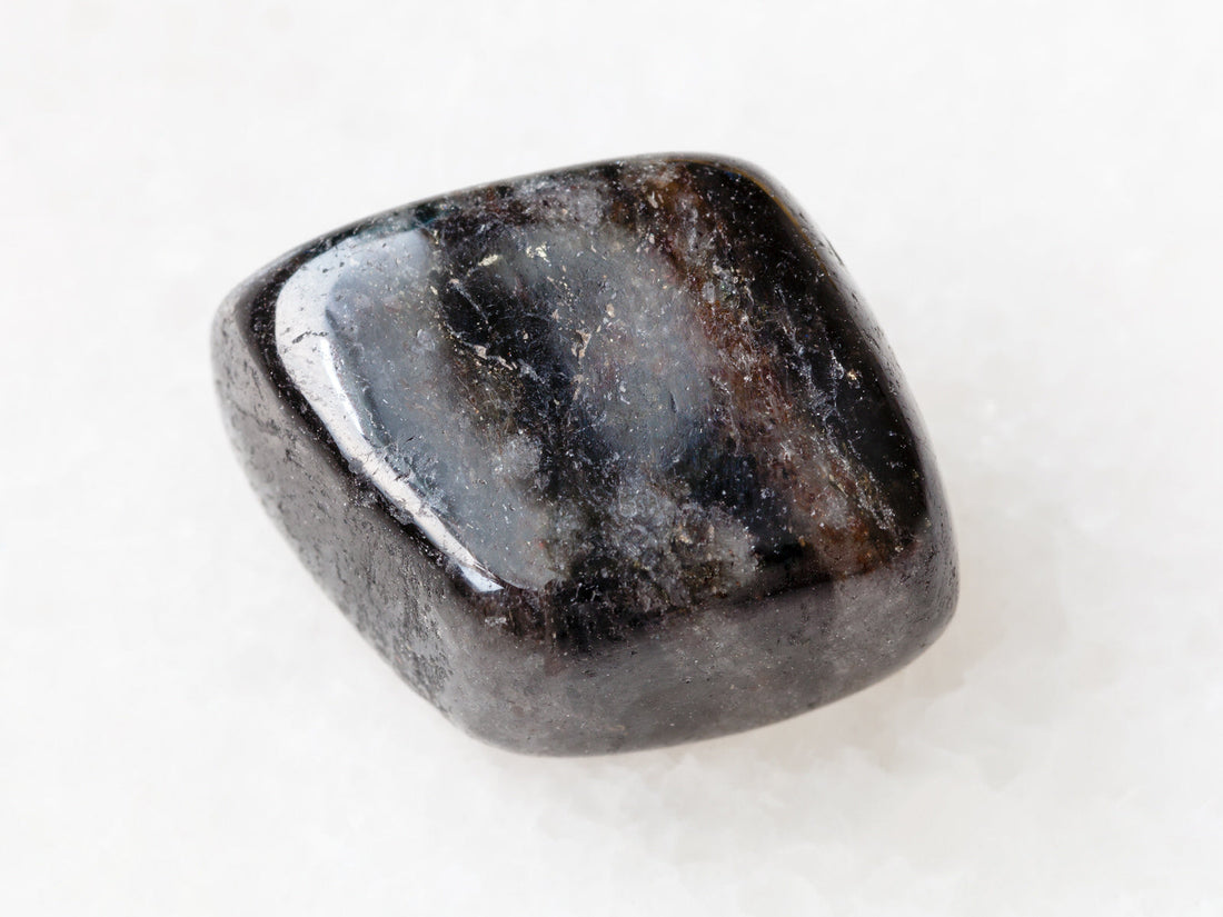 Anthophyllite: Grading Playbook & Global Localities