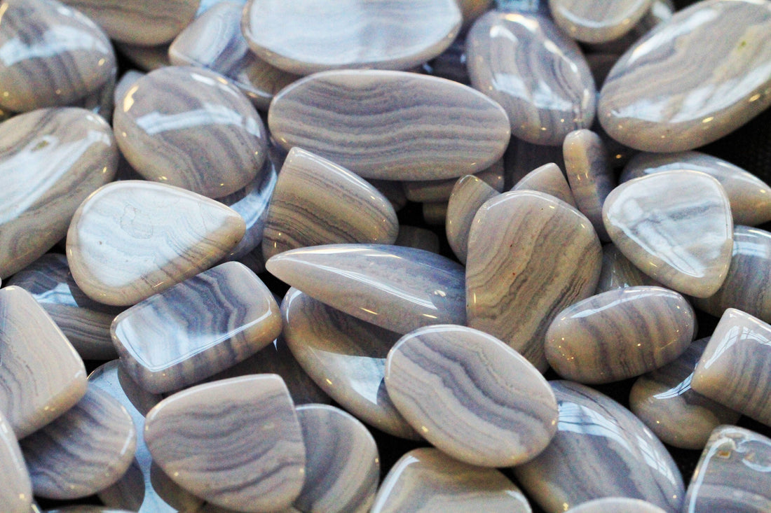 Chalcedony: Mythical & Magic Uses — A Practical Guide