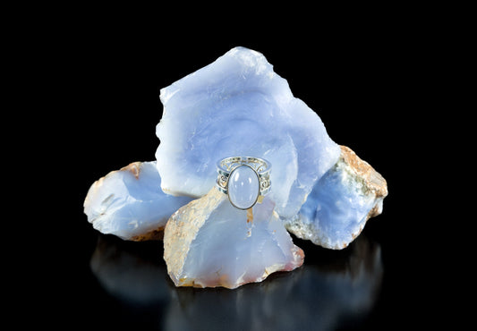 The Harbor of Seven Bands — A Legend of Chalcedony