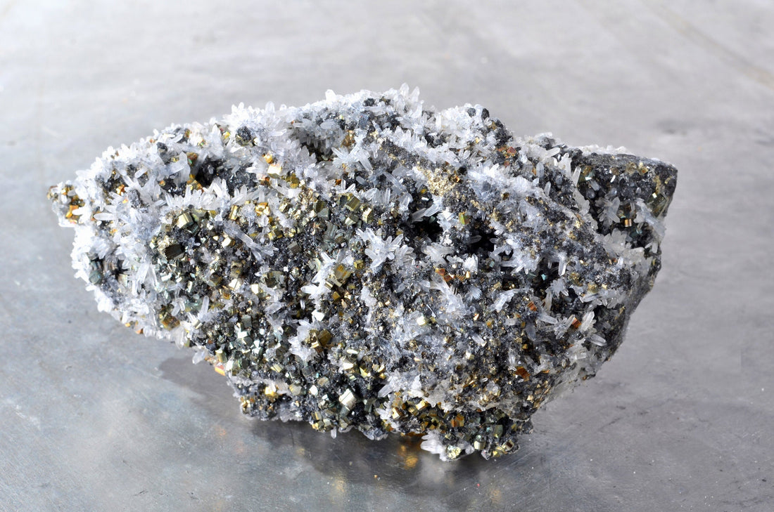 Chalcopyrite: Grading & Localities