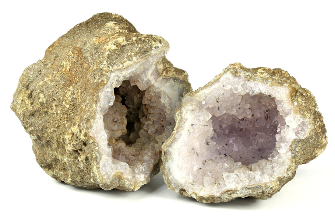 Crystal Geodes: Physical & Optical Characteristics
