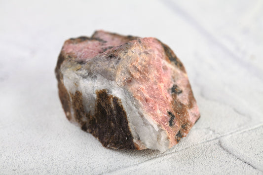 Rhodonite: Formation, Geology & Varieties