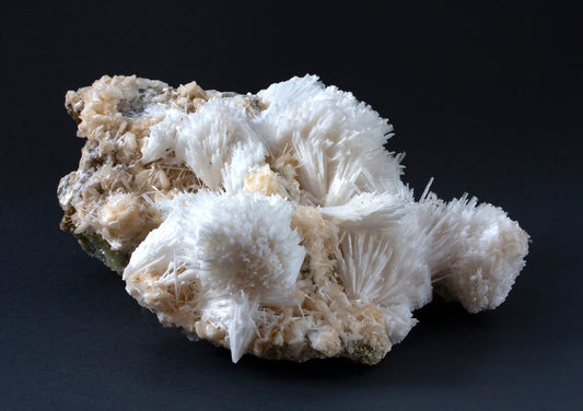 “Snow‑Quill Loom” — A Calm & Clarity Spell with Scolecite (Skolezite)