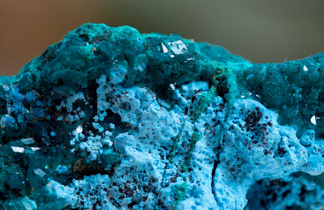 Shattuckite: Grading & Localities