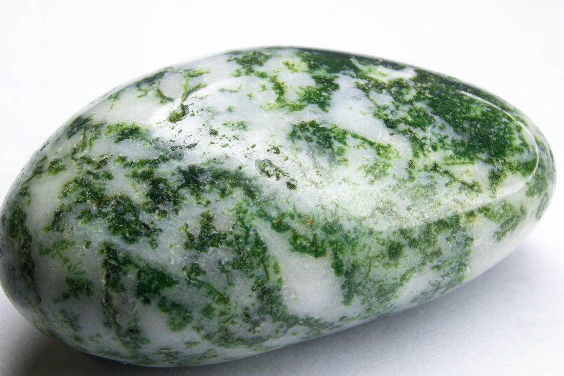 Tree agate: Legend about crystal