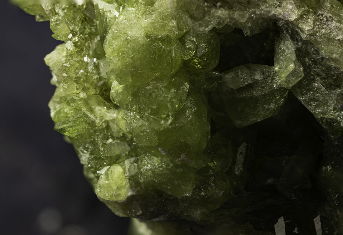 Vesuvianite (Idocrase): Physical & Optical Characteristics